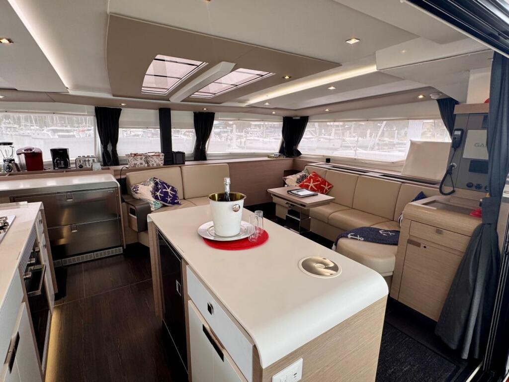 Catamaran 