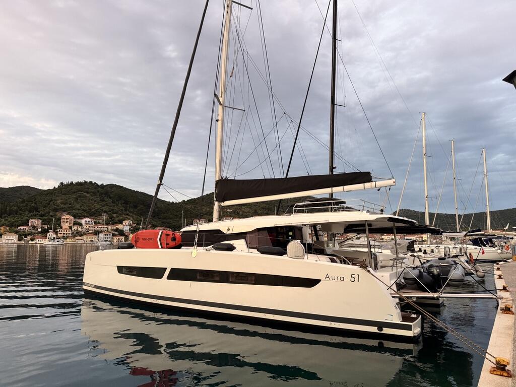 Catamaran 
