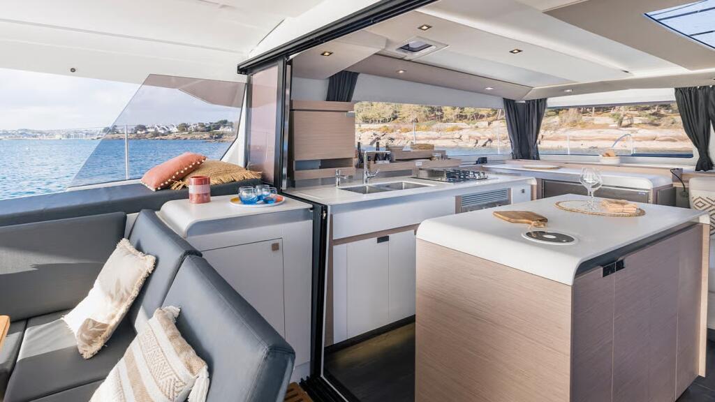 Catamaran 