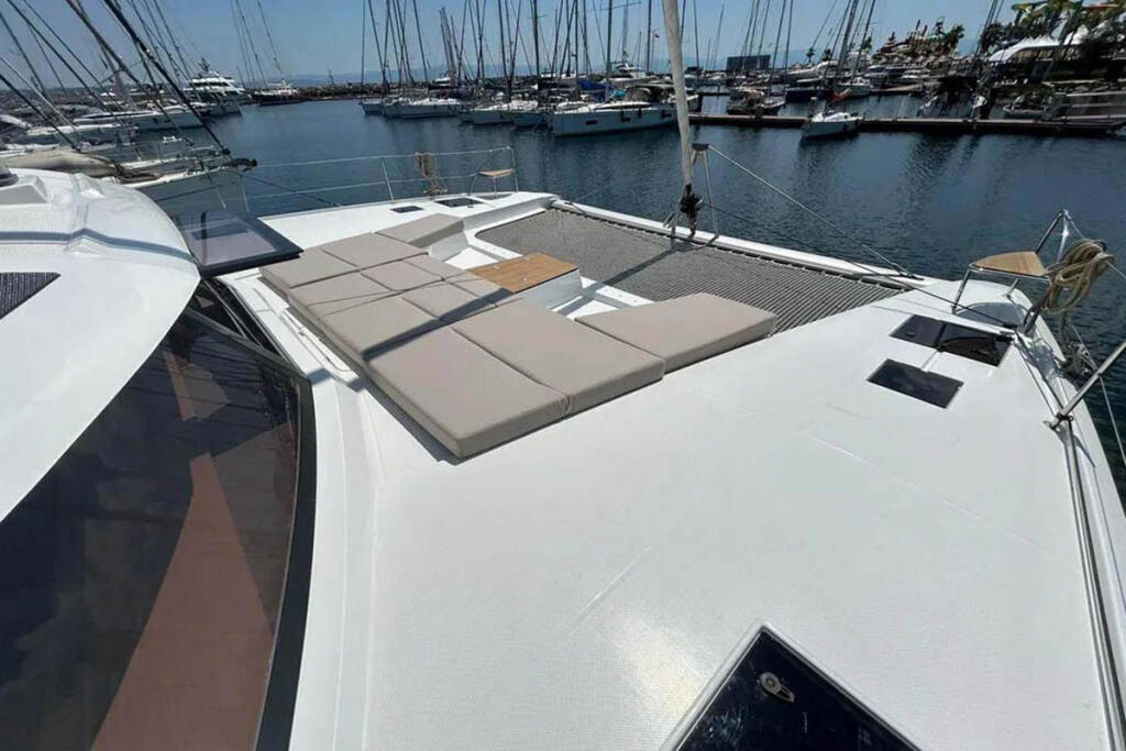 Catamaran 