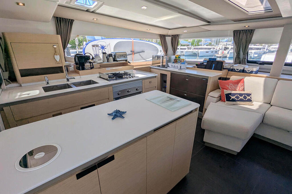 Catamaran 
