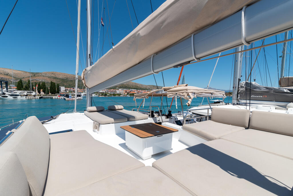 Catamaran 