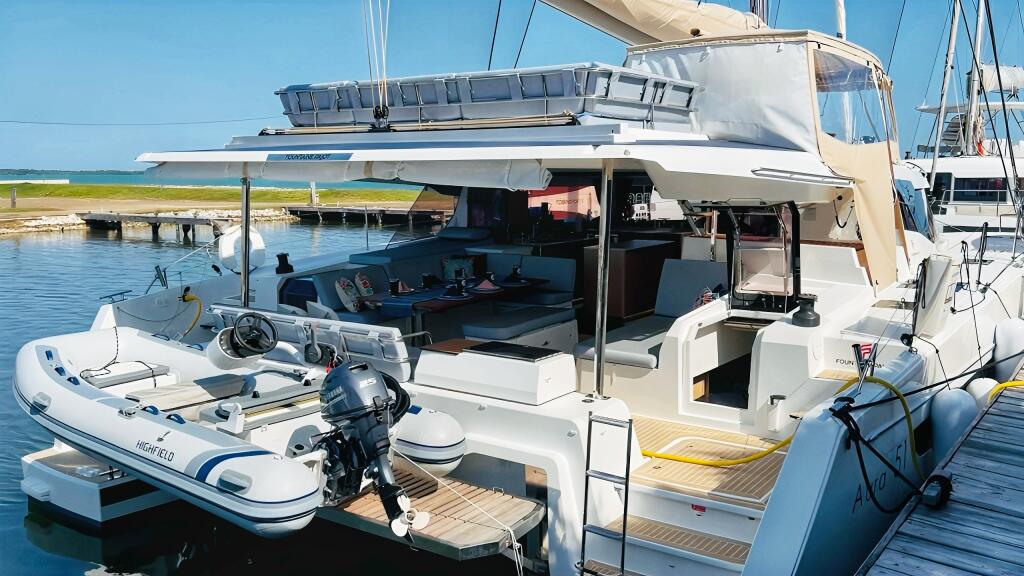 Catamaran 