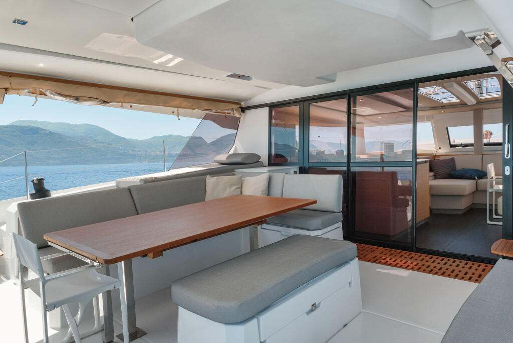 Catamaran 