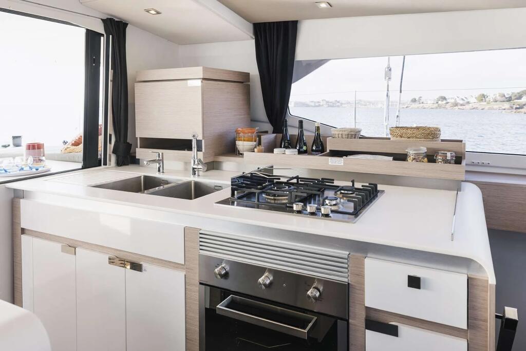 Catamaran 