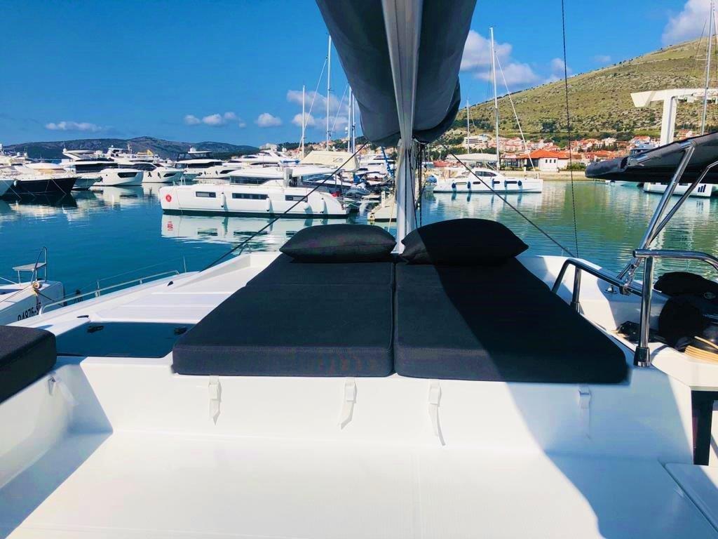 Catamaran 