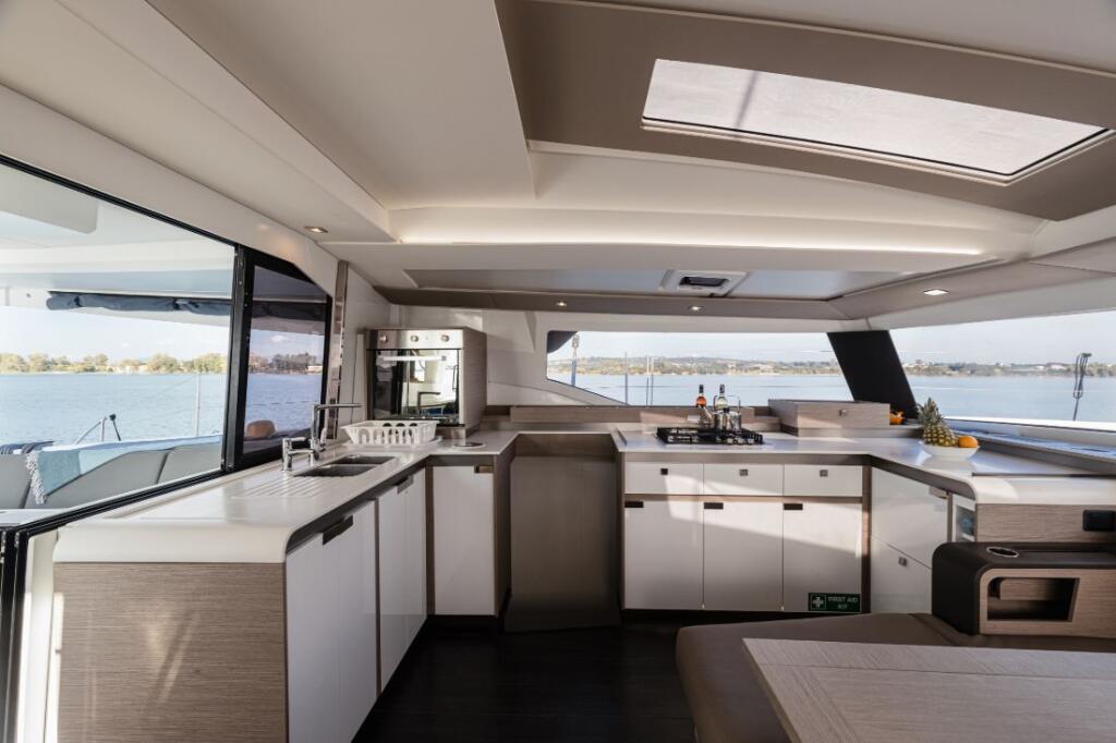 Catamaran 