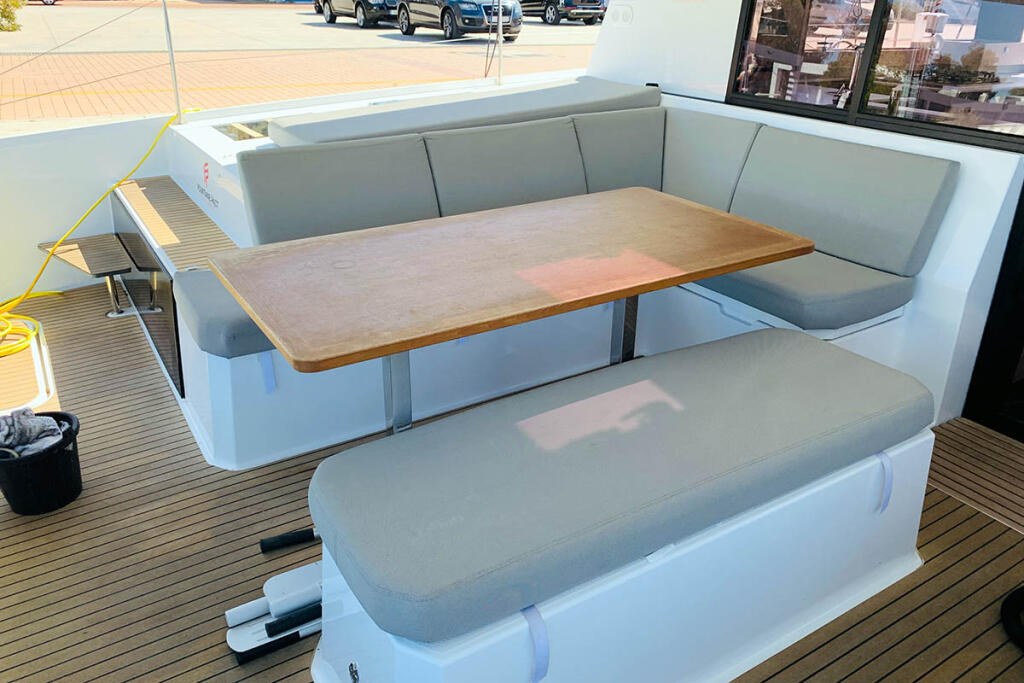 Catamaran 