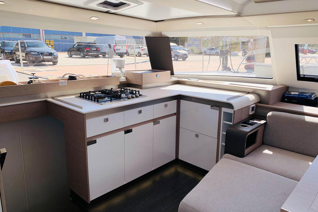 Catamaran 