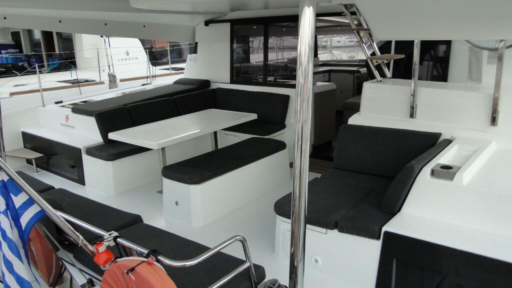 Catamaran 