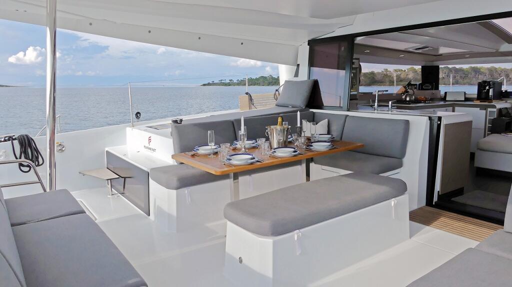 Catamaran 