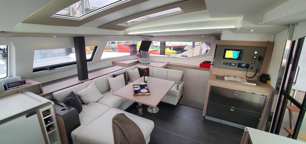 Catamaran 