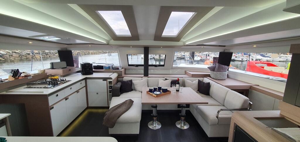 Catamaran 