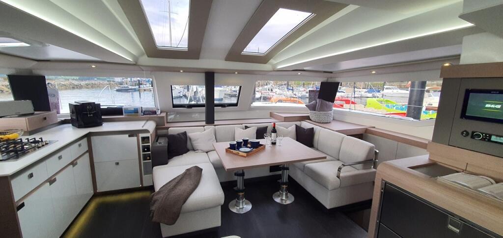 Catamaran 