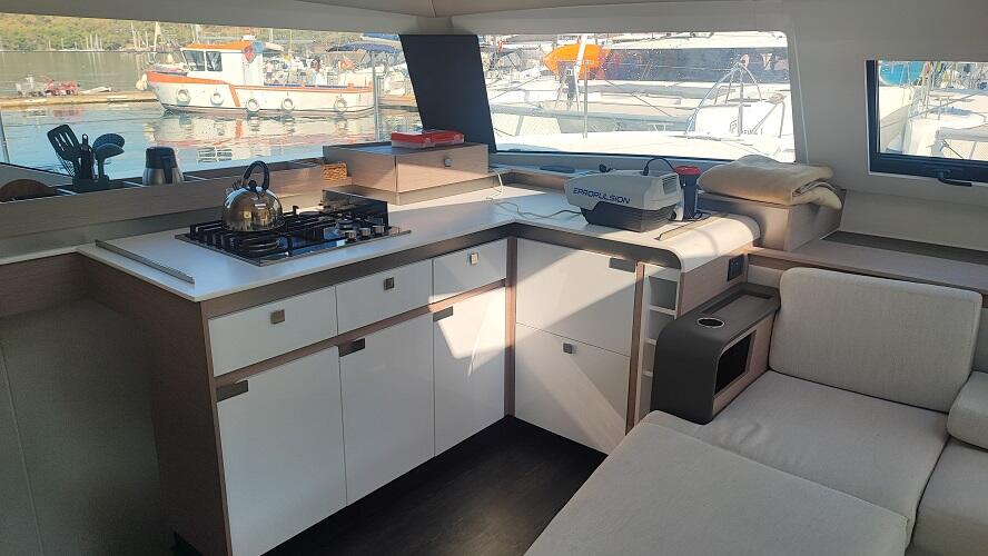 Catamaran 