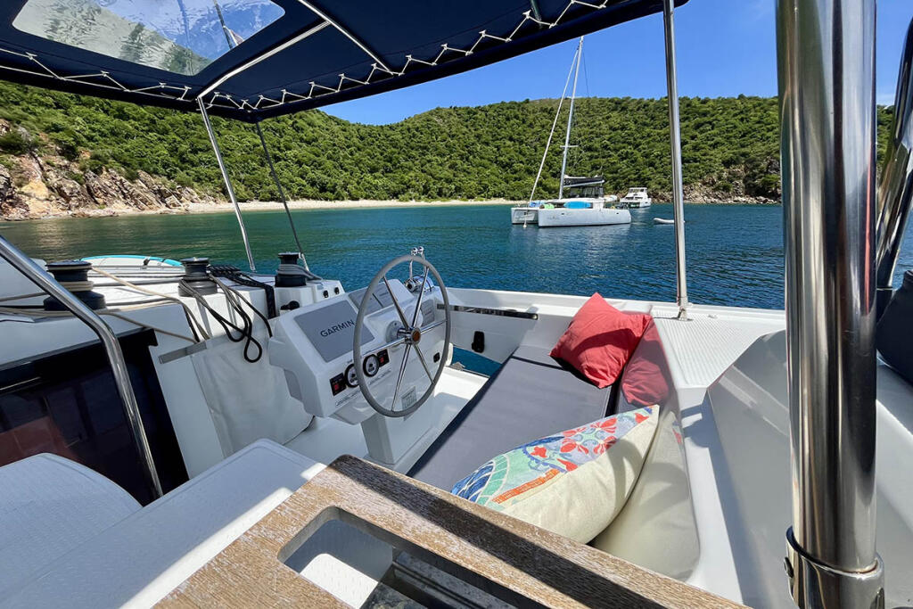 Catamaran 