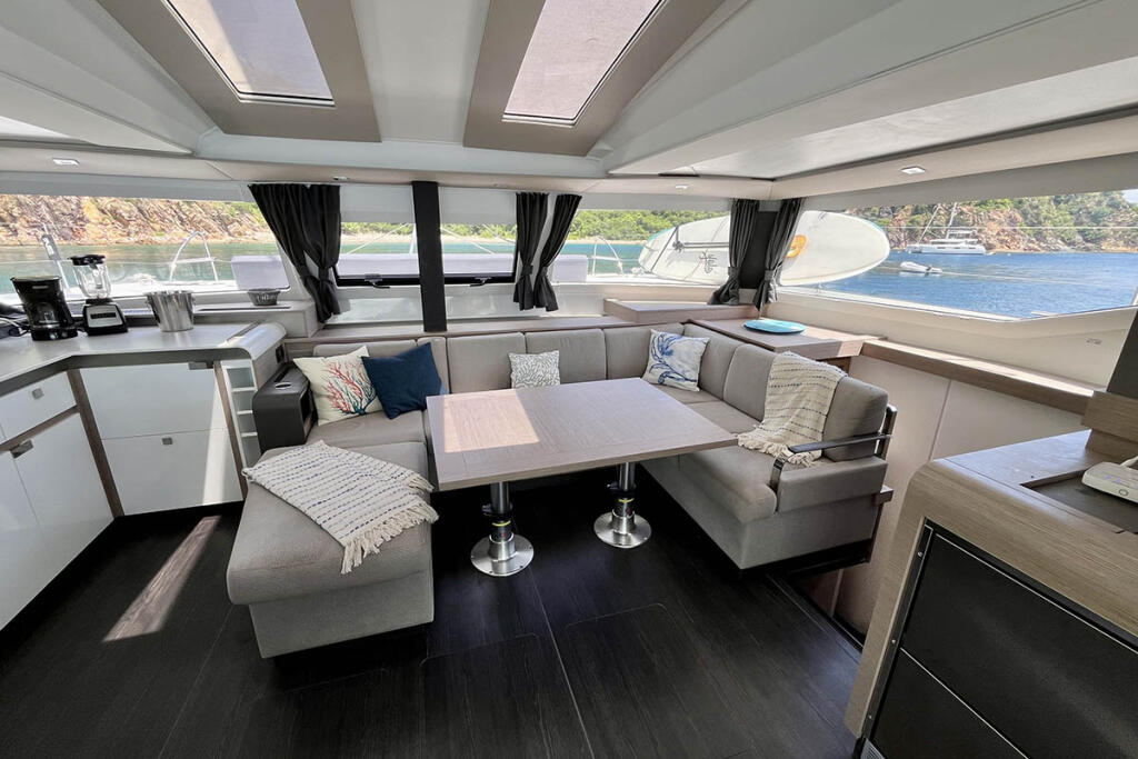 Catamaran 