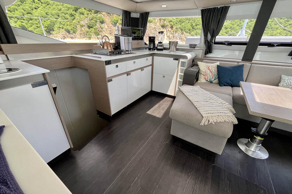 Catamaran 