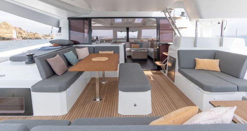 Catamaran 