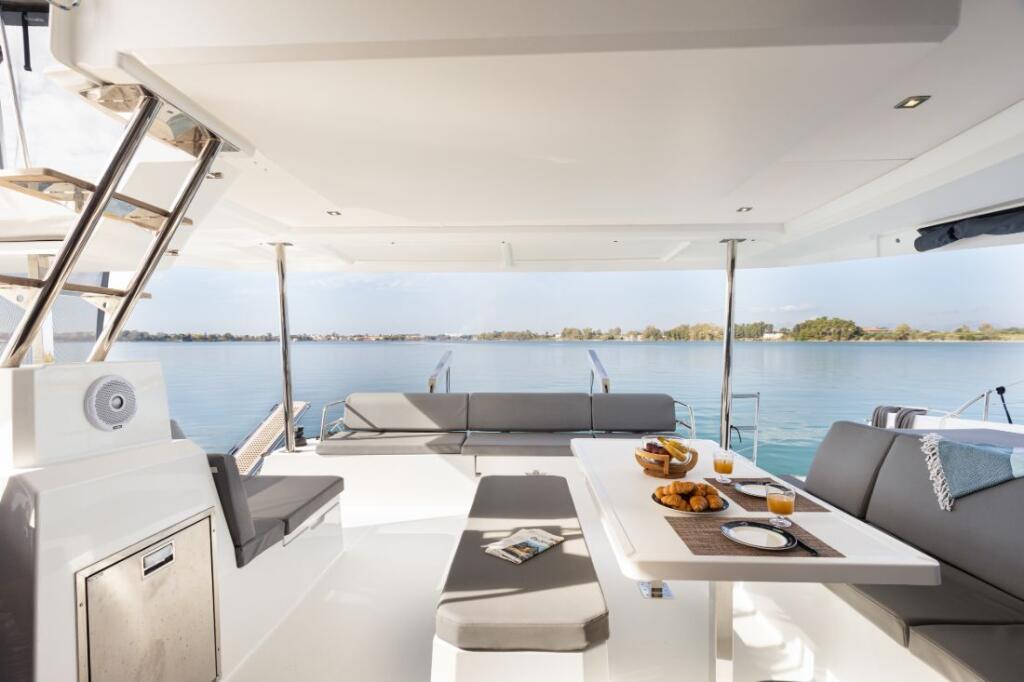 Catamaran 