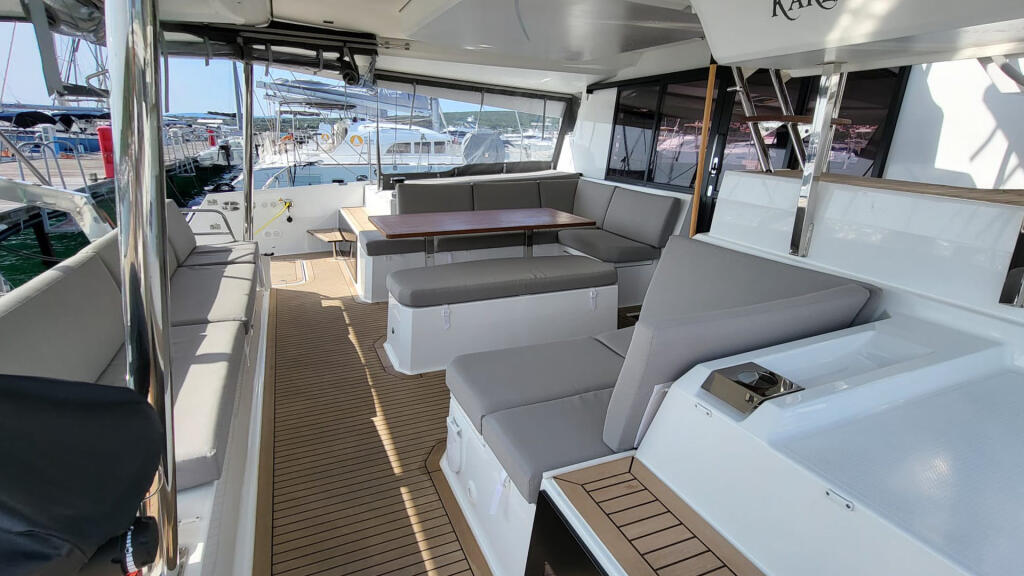 Catamaran 