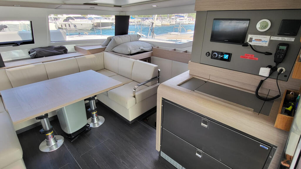 Catamaran 
