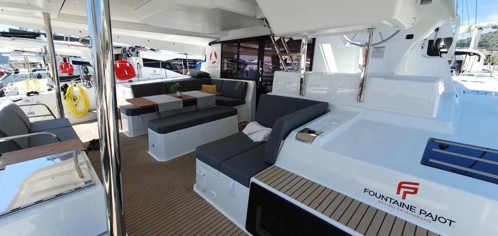Catamaran 