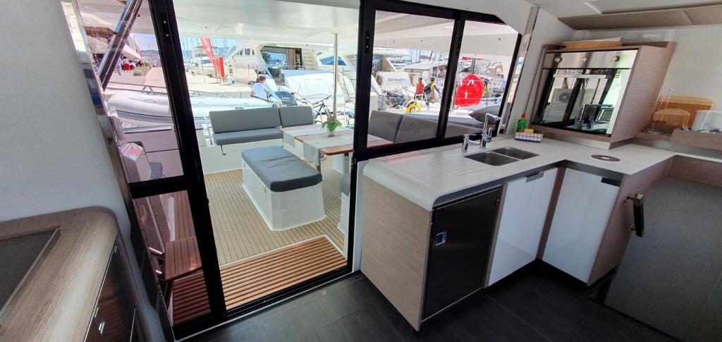Catamaran 