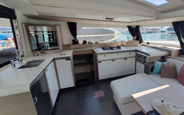 Catamaran 