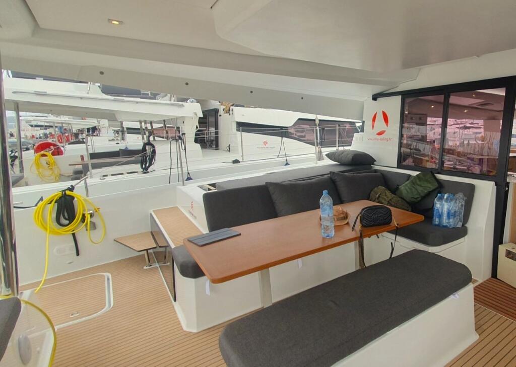 Catamaran 