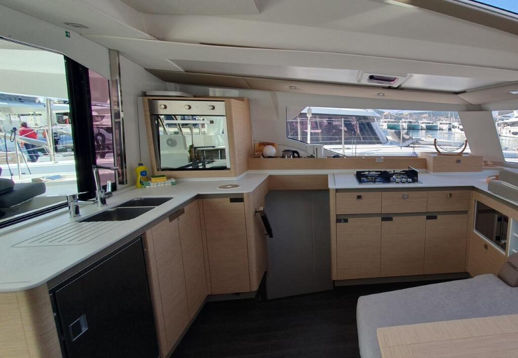 Catamaran 