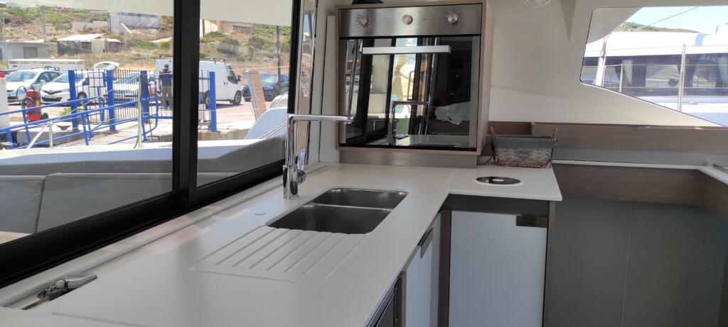 Catamaran 