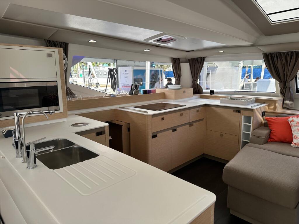 Catamaran 