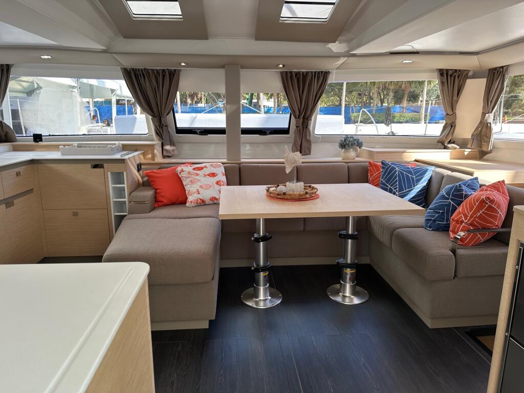 Catamaran 