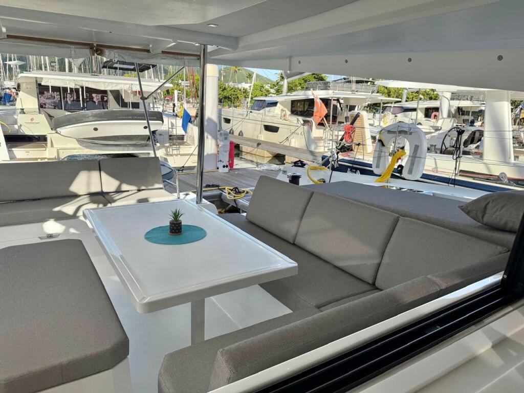 Catamaran 