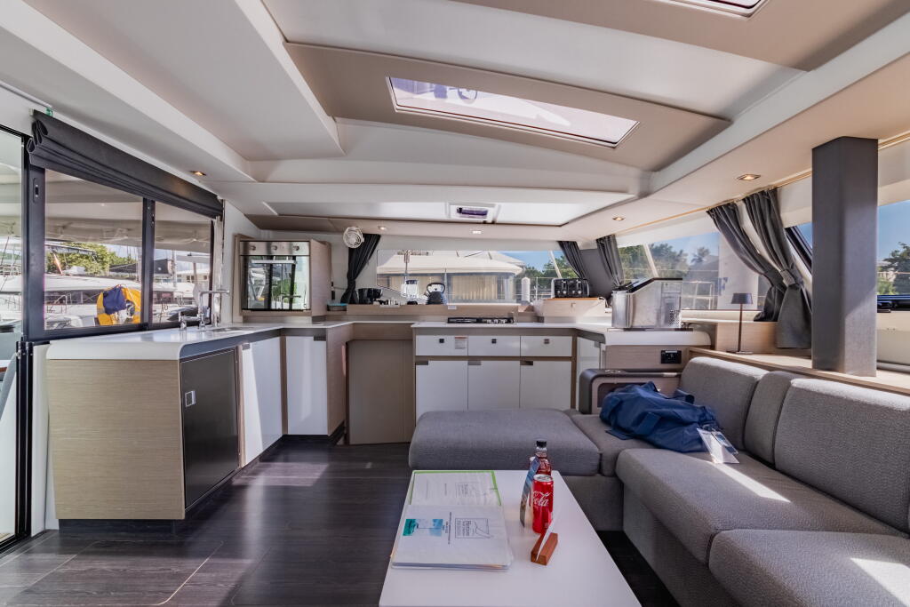 Catamaran 