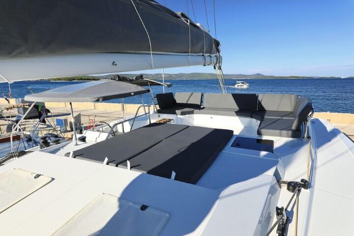 Catamaran 