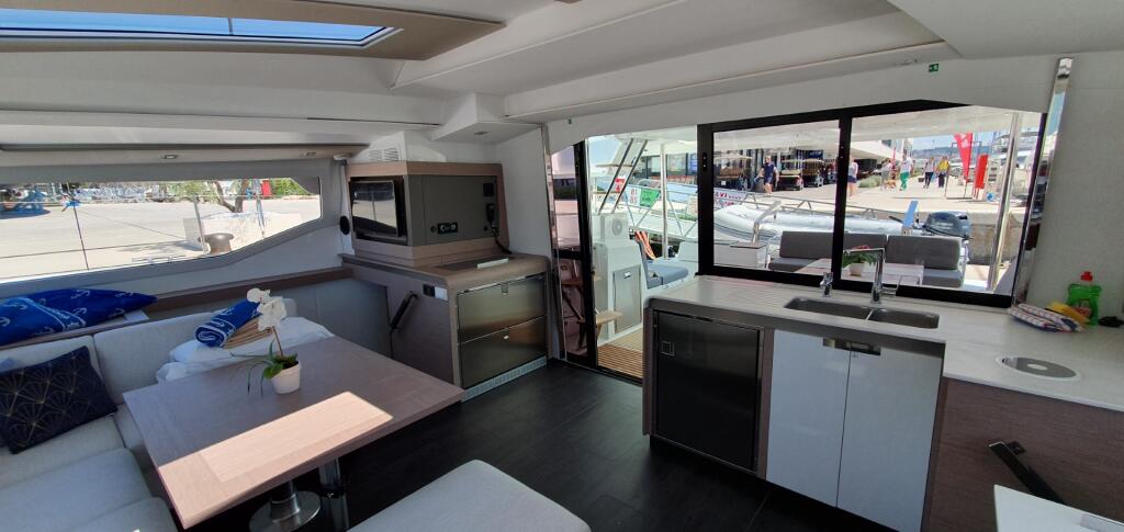 Catamaran 
