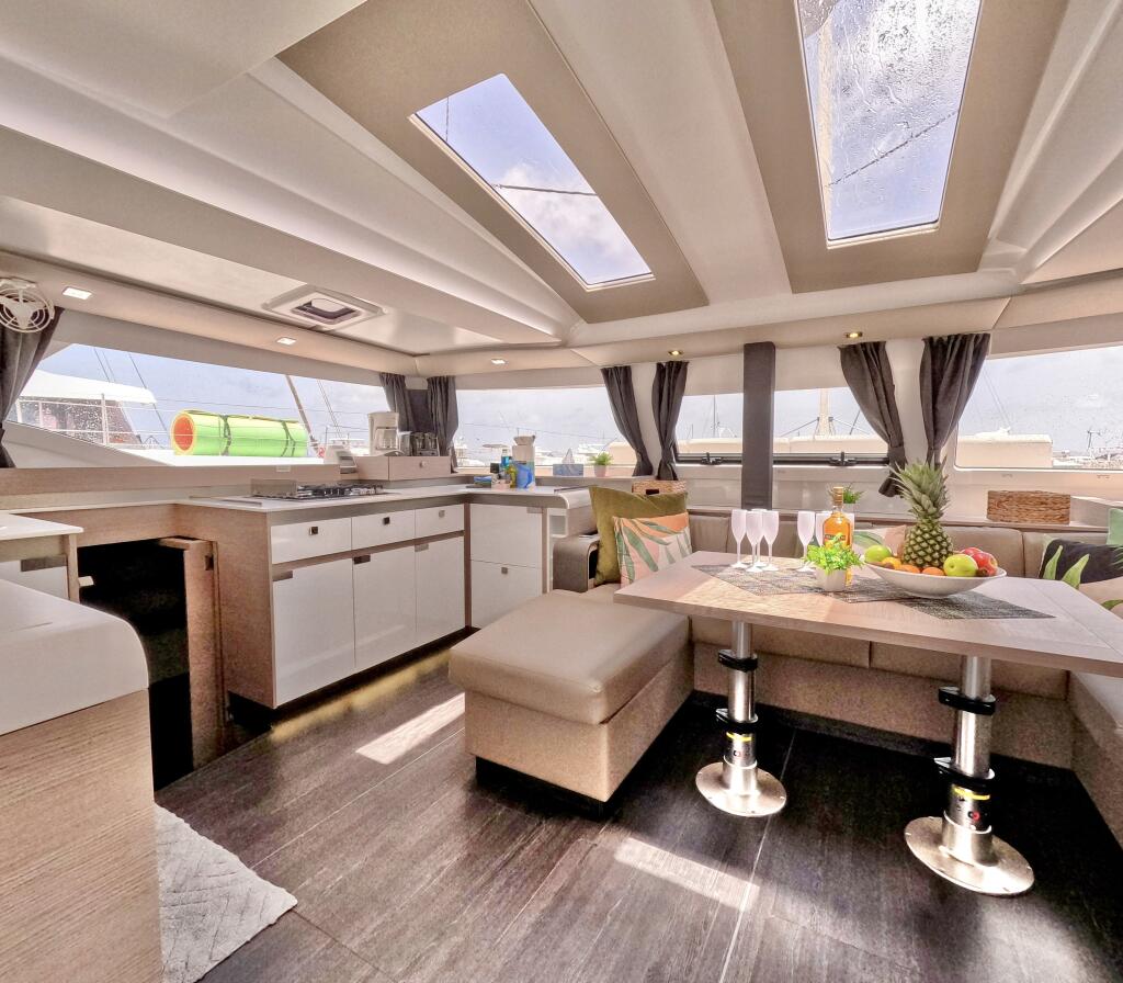 Catamaran 