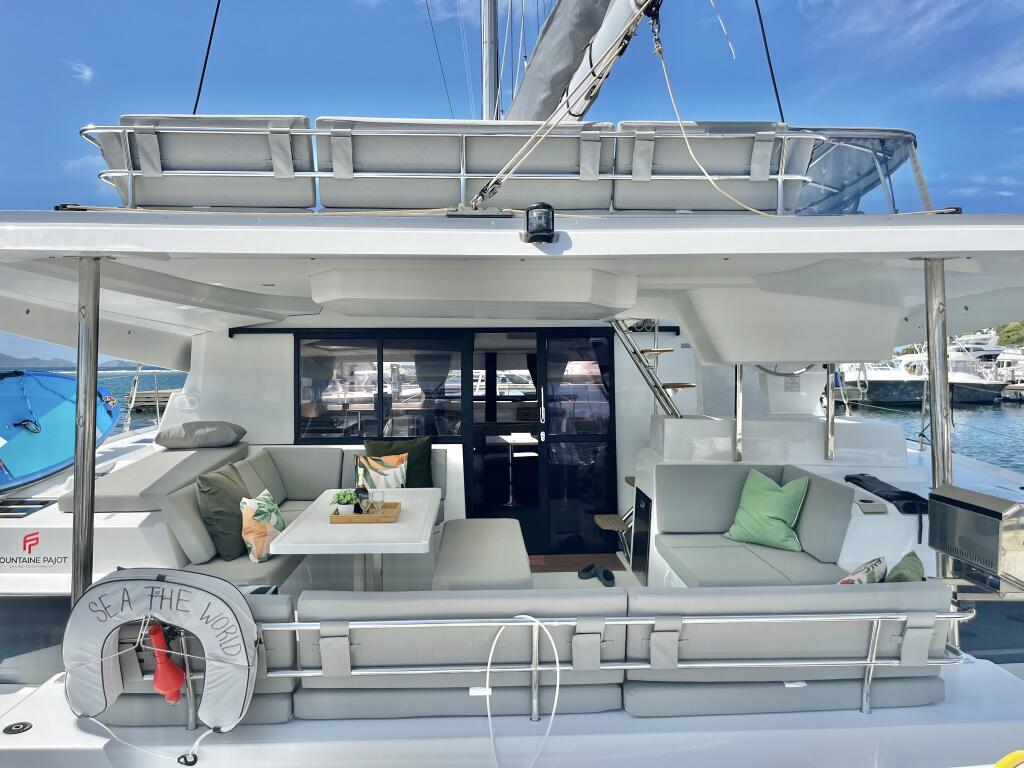 Catamaran 