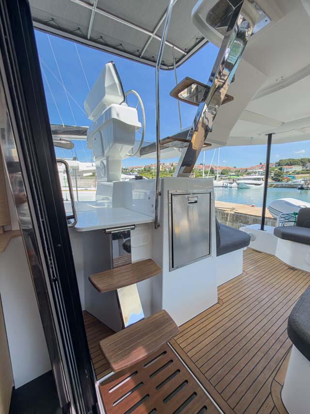 Catamaran 