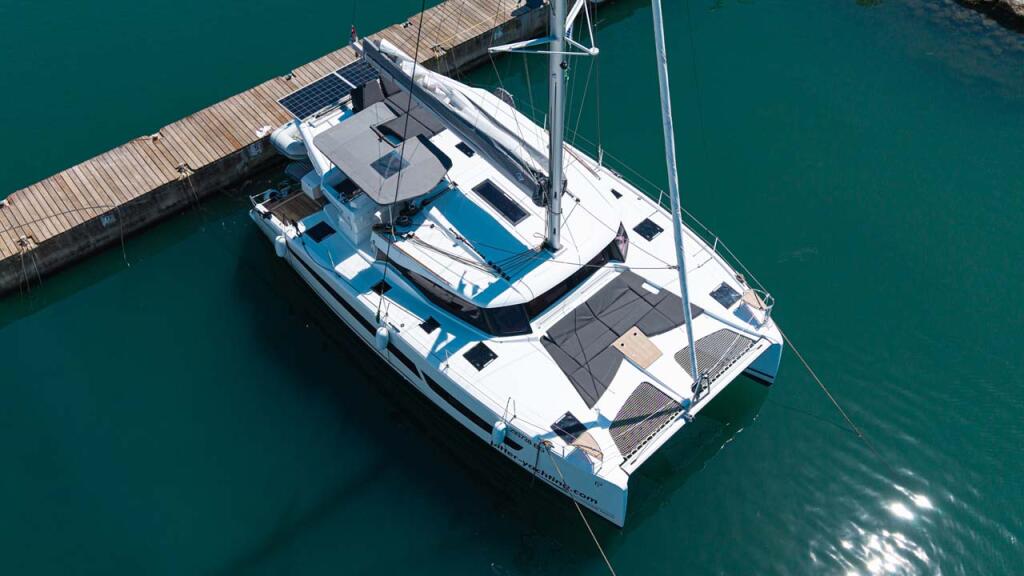 Catamaran 