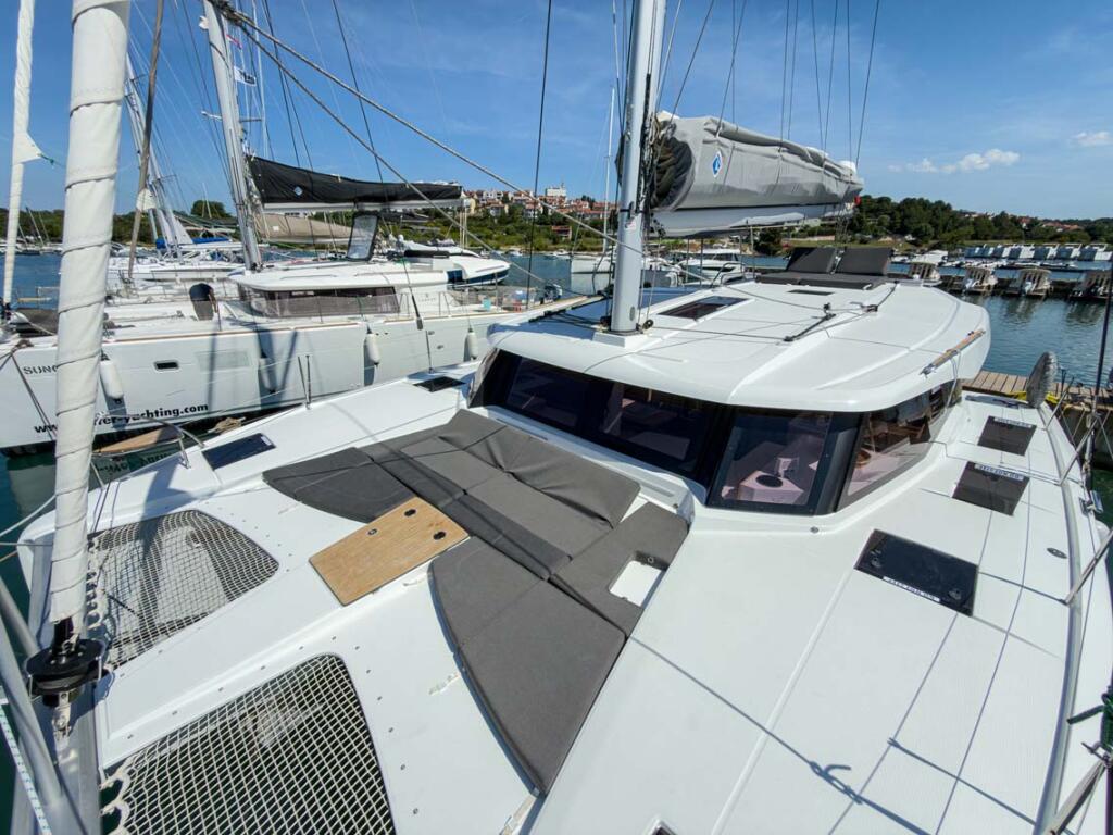 Catamaran 