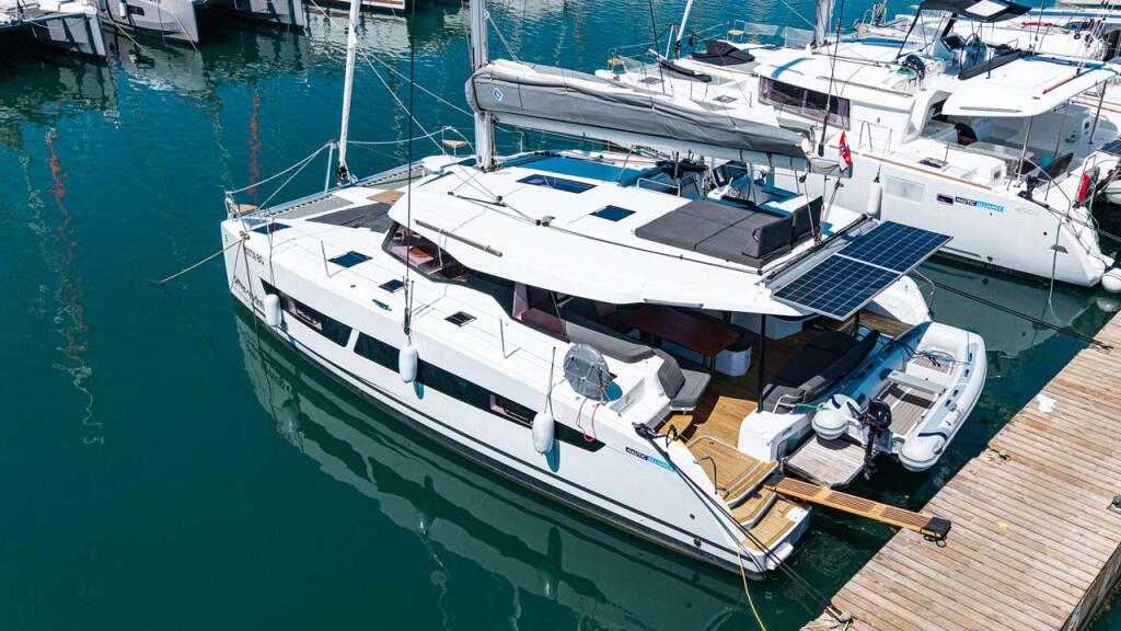 Catamaran 