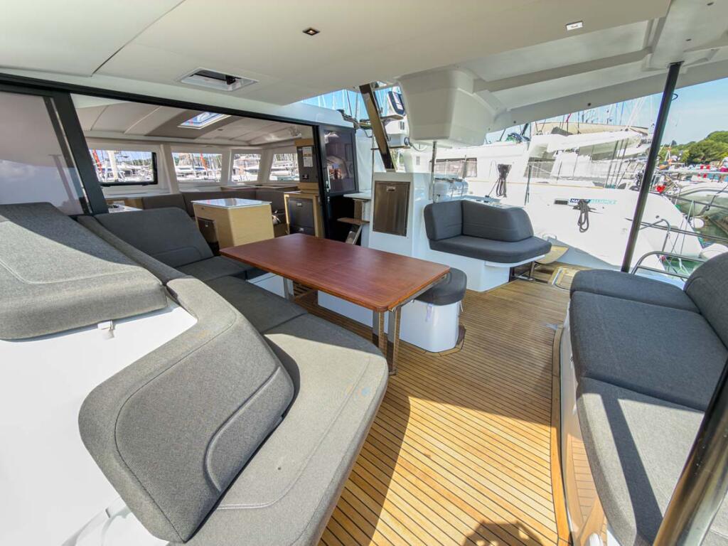 Catamaran 