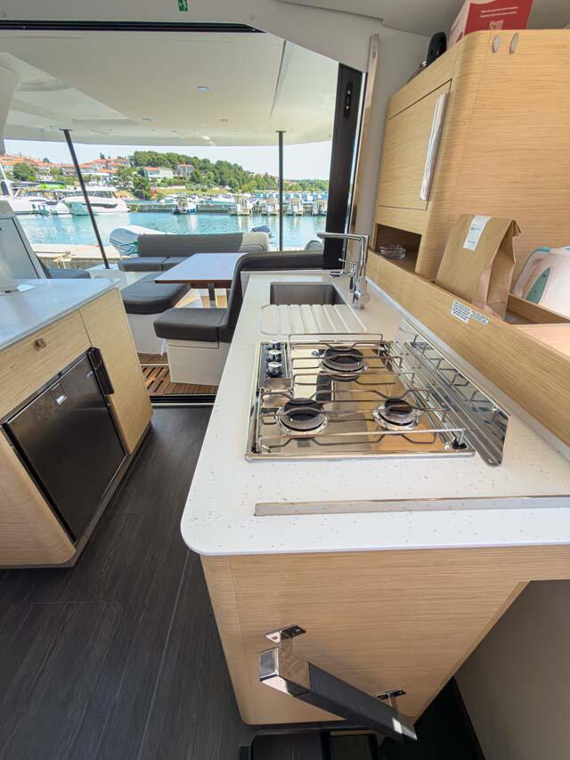 Catamaran 