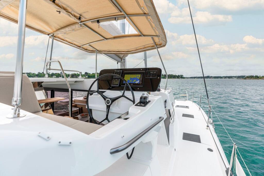 Catamaran 