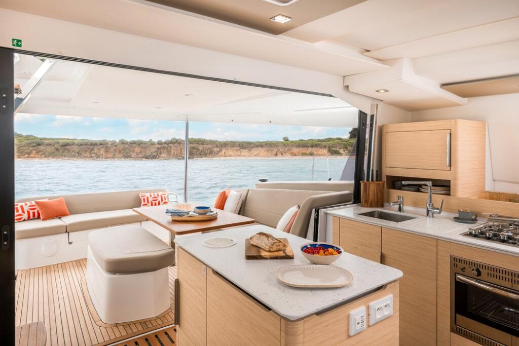 Catamaran 