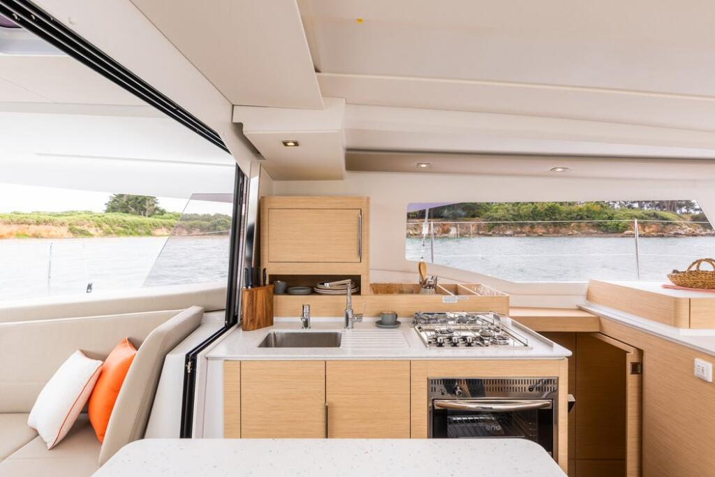 Catamaran 