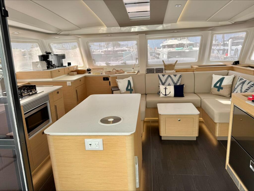 Catamaran 